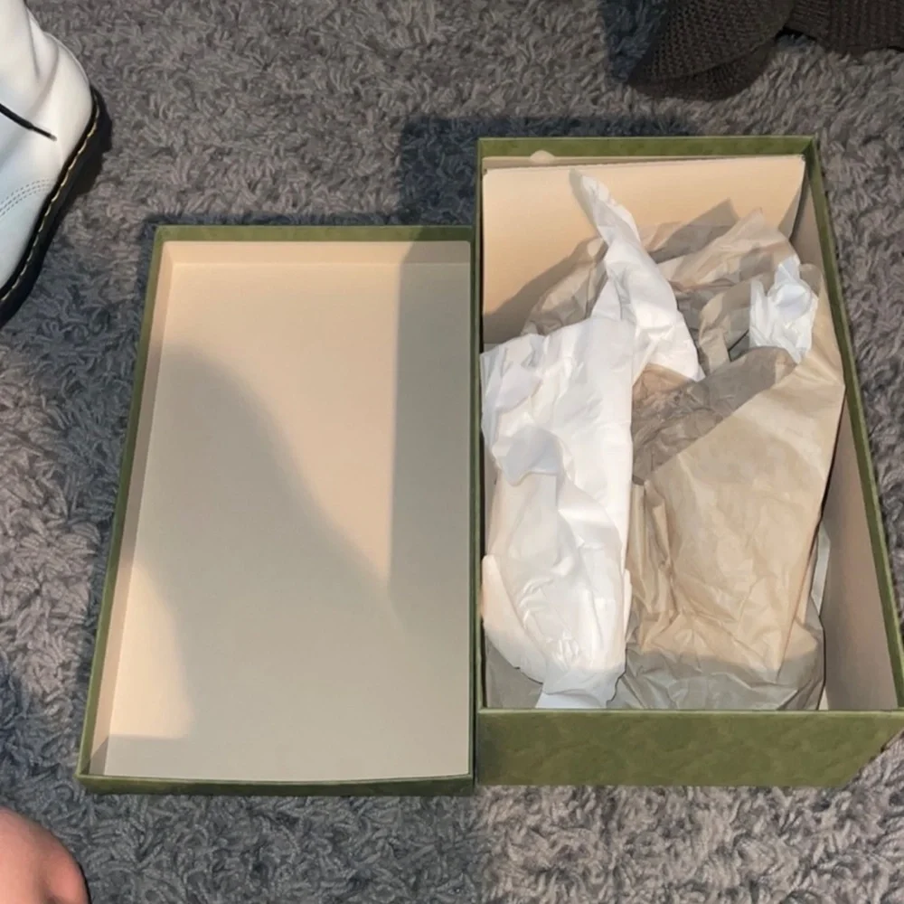 Gucci box - Picture 2 of 3